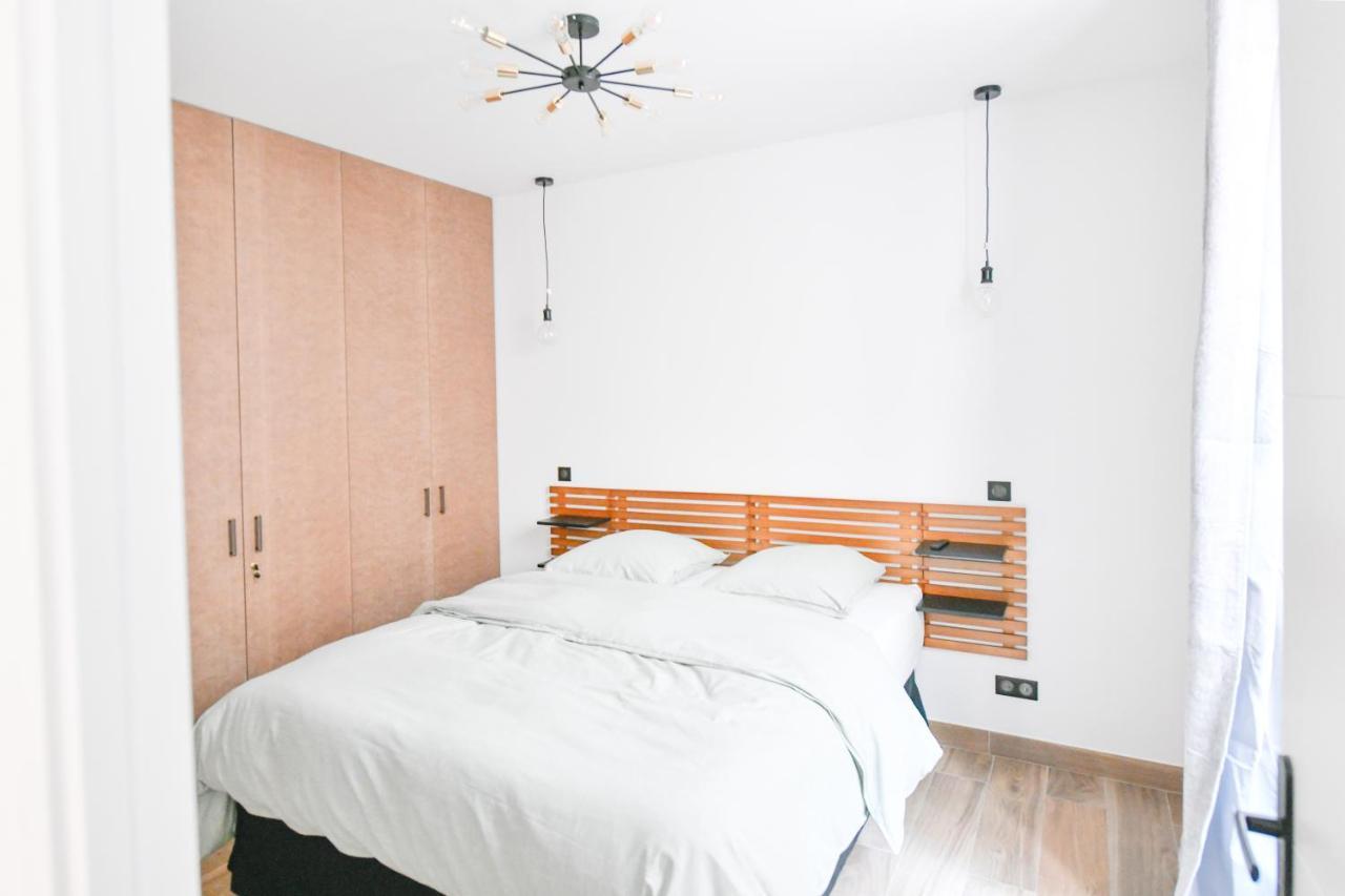 Parking Gratuit - Montmartre Charme & Patio Prive - Sacre-Coeur Metro Anvers ปารีส ภายนอก รูปภาพ