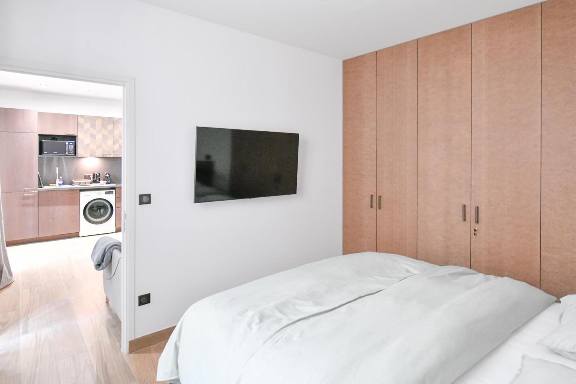 Parking Gratuit - Montmartre Charme & Patio Prive - Sacre-Coeur Metro Anvers ปารีส ภายนอก รูปภาพ