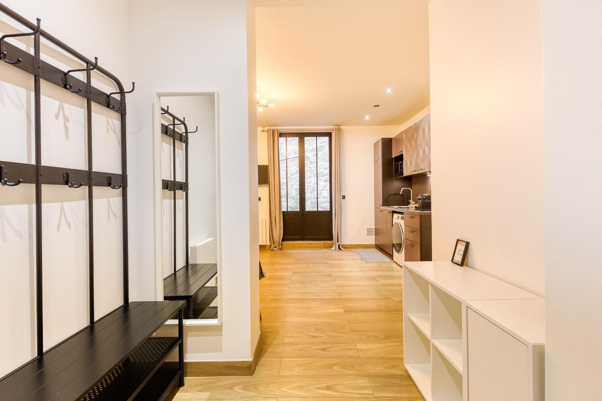 Parking Gratuit - Montmartre Charme & Patio Prive - Sacre-Coeur Metro Anvers ปารีส ภายนอก รูปภาพ